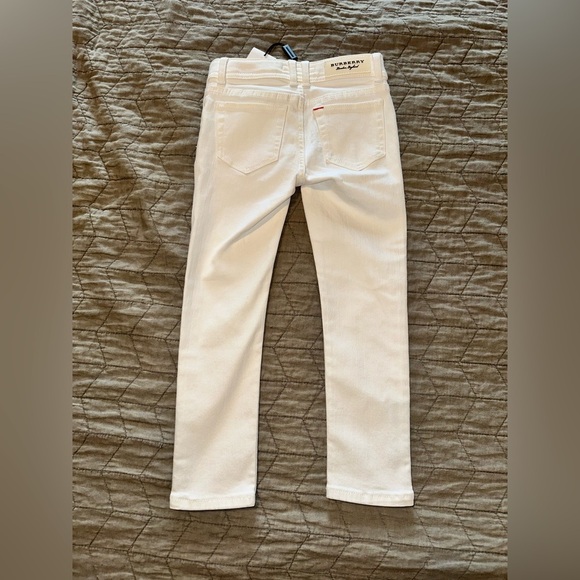 ⭐️NEW⭐️ Burberry Kids Straight leg jeans. Sz 4 - Picture 2 of 12